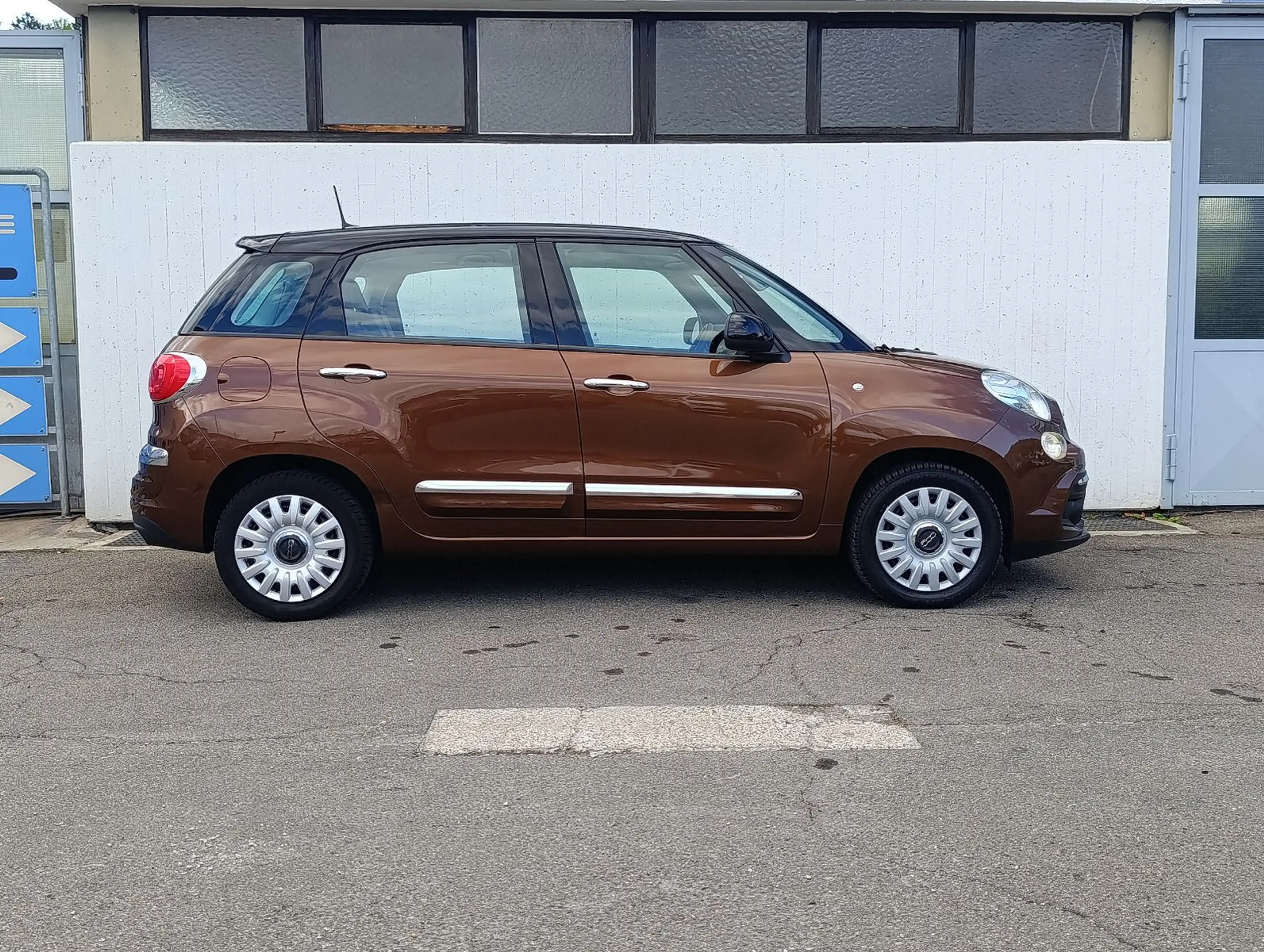 Fiat 500L Urban Lounge Navi Panorama RFK PDC AHK — photo 7