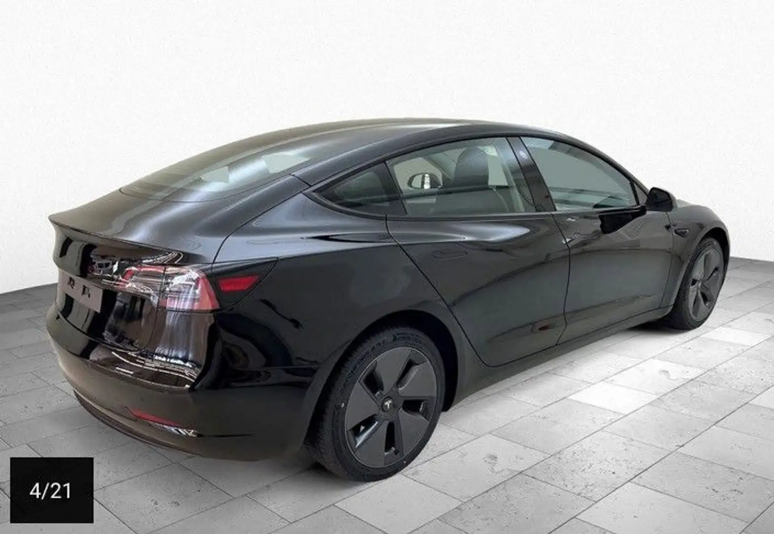 Tesla Model 3 SR Plus Shanghai Wärmepumpe Ryzen Černá - 2