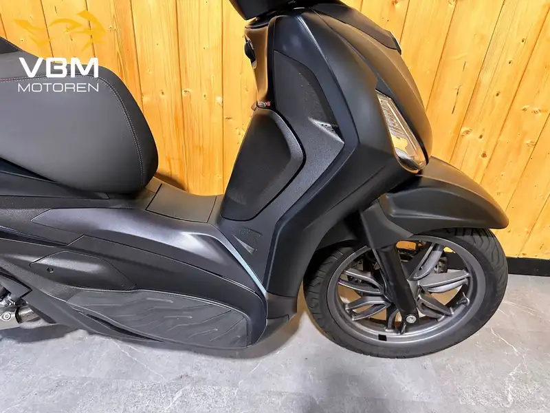 Piaggio Beverly - foto 8