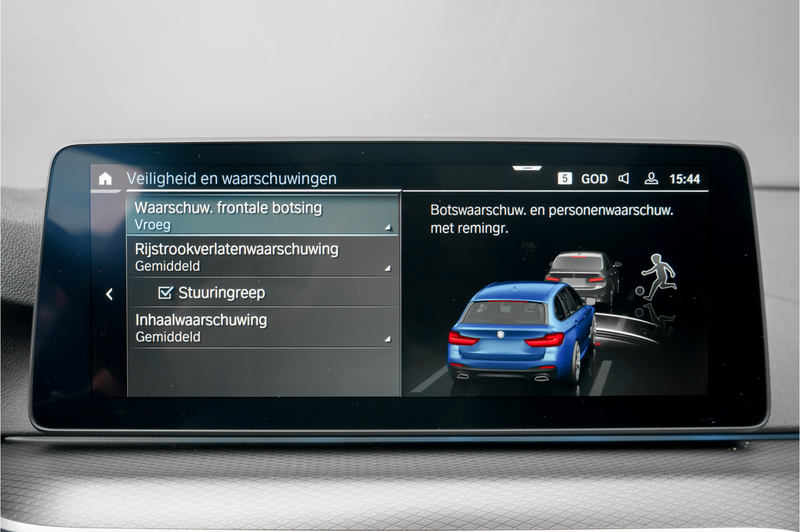 BMW 530 5-serie Touring 530e M-Sport Pano ACC H/K Laser 36 — photo 42