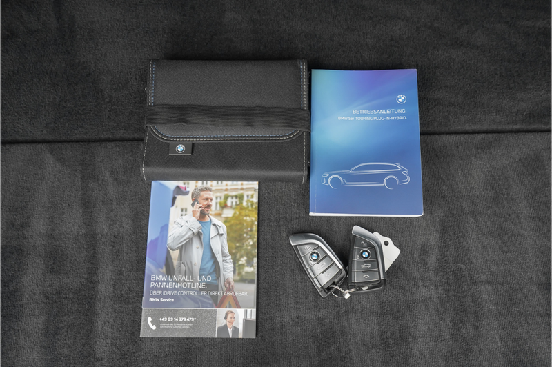 BMW 530 5-serie Touring 530e M-Sport Pano ACC H/K Laser 36 — photo 13