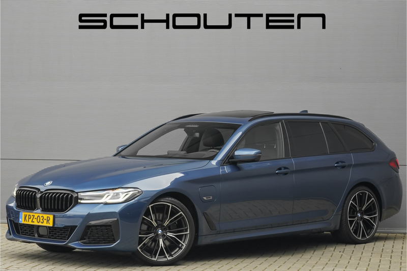 BMW 530 5-serie Touring 530e M-Sport Pano ACC H/K Laser 36