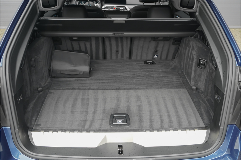 BMW 530 5-serie Touring 530e M-Sport Pano ACC H/K Laser 36 — photo 8