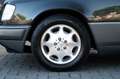 Mercedes-Benz E 220 E Negro - thumbnail 21
