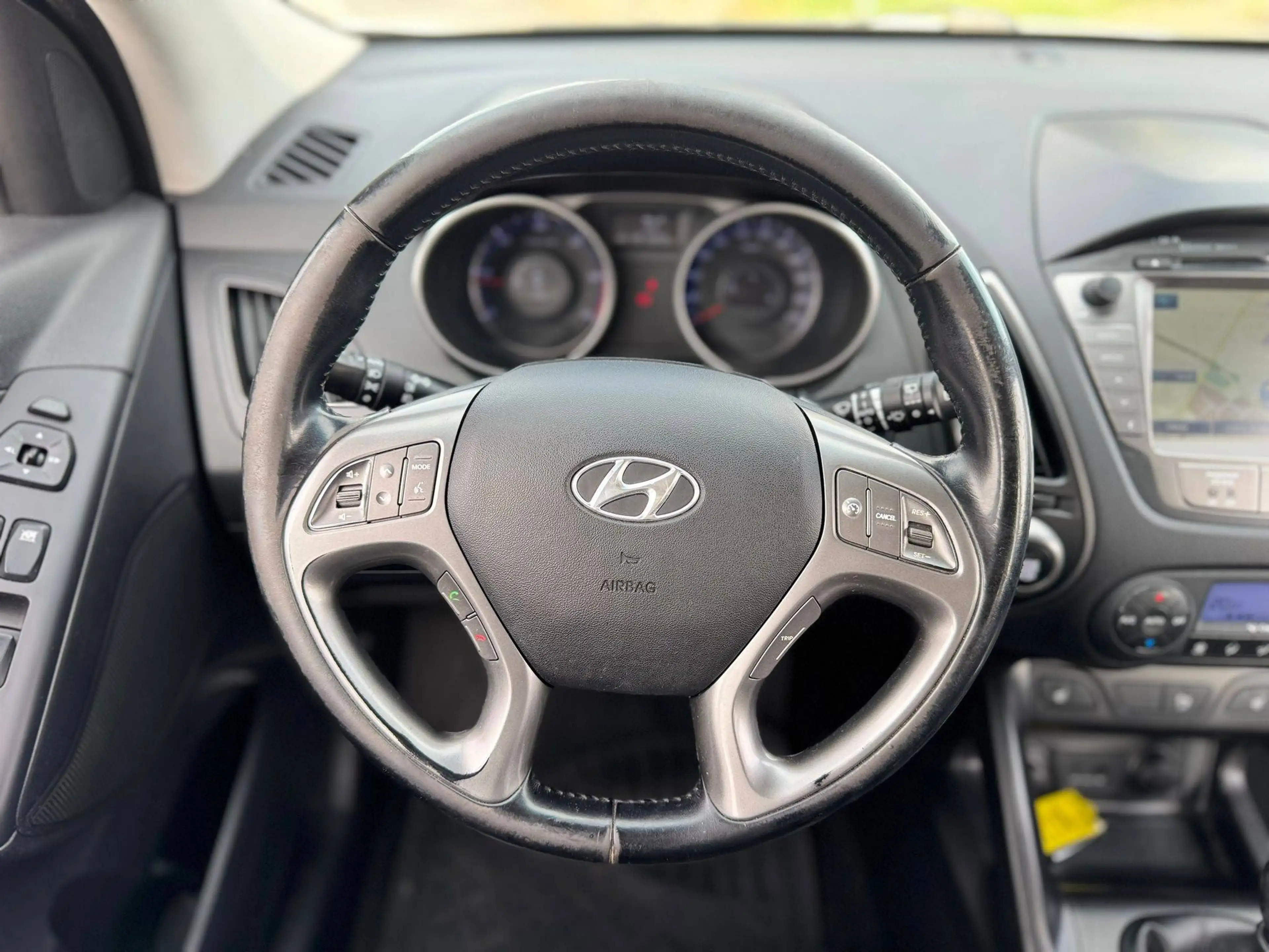 Hyundai iX35 FIFA World Cup Edition 2WD — photo 12