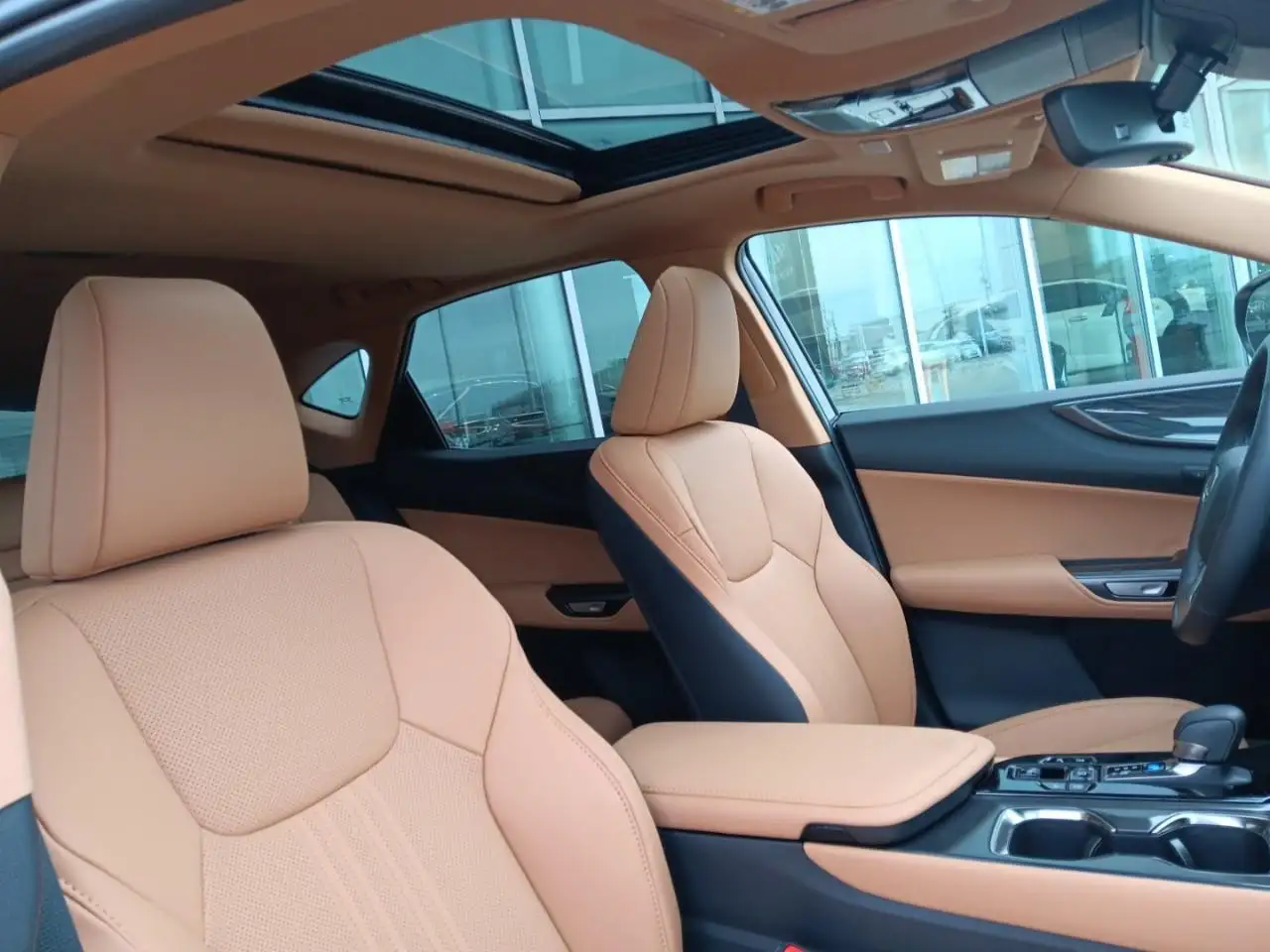 Lexus NX снимка Lexus NX