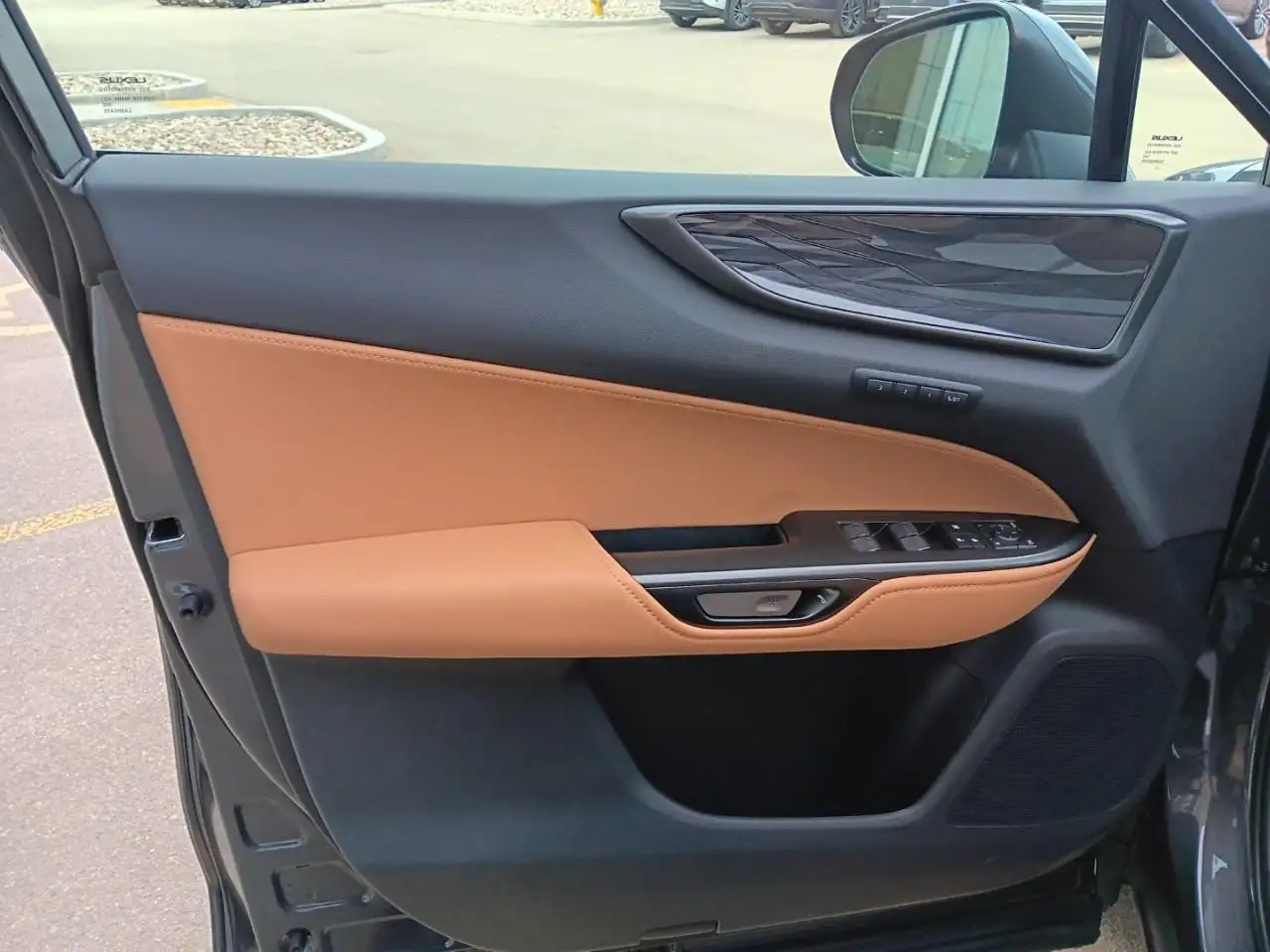 Lexus NX снимка Lexus NX
