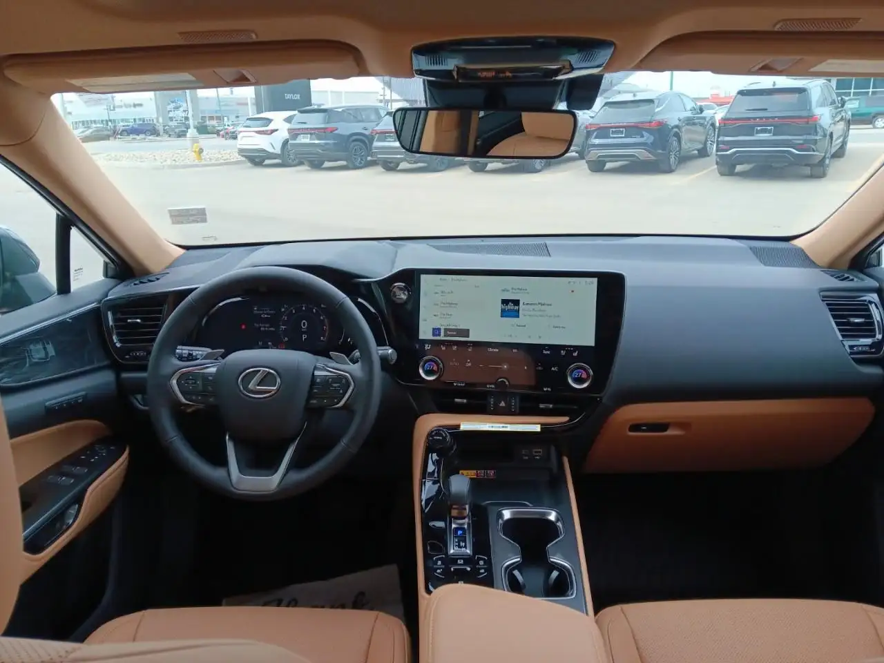 Lexus NX снимка Lexus NX