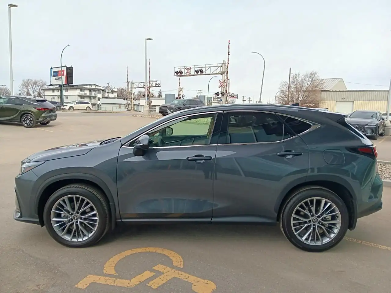 Lexus NX снимка Lexus NX