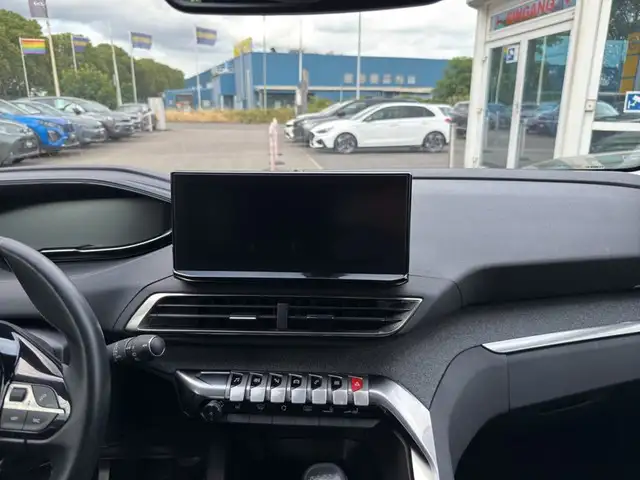 Peugeot 5008 view 12