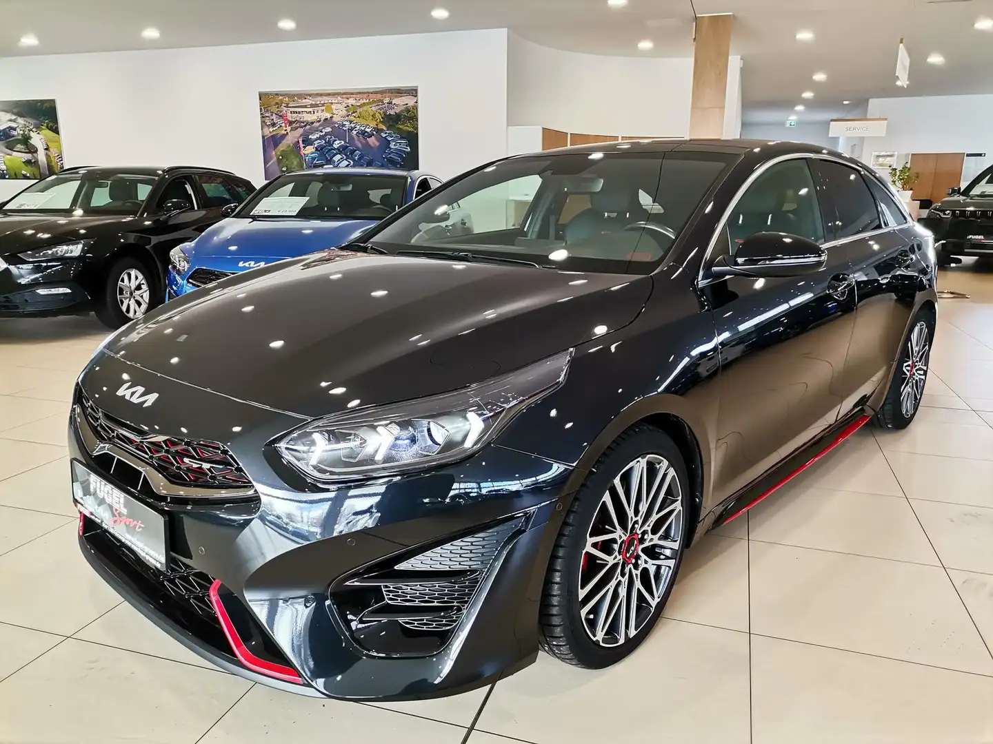 Kia ProCeed / pro_cee'd 1.6 TGDI DCT GT Komfort Pano|RFK|ACC|Navi|LED Schwarz - 2