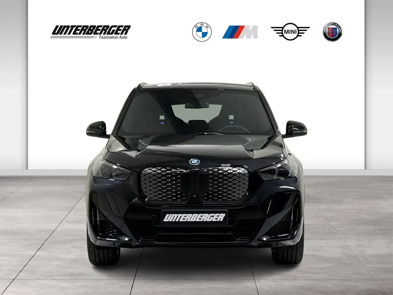 BMW iX1 eDrive20 M Sport Pro DA+ PA+ AHK HUD HK 4