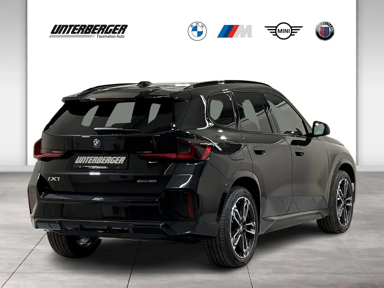 BMW iX1 eDrive20 M Sport Pro DA+ PA+ AHK HUD HK 3