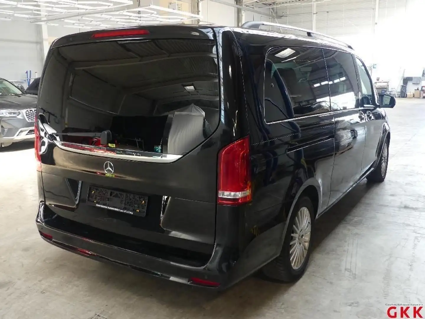 Mercedes-Benz V 300 d EXTRALANG AIRMATIC DISTRONIC STANDHZ AHK Nero - 2