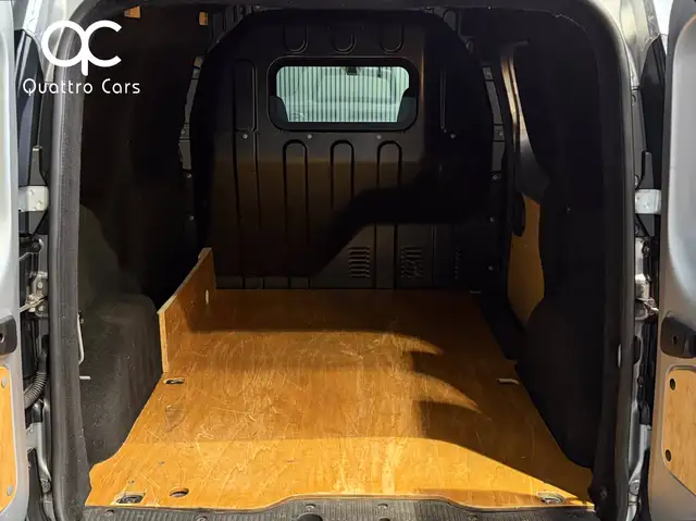 Renault Express view 15