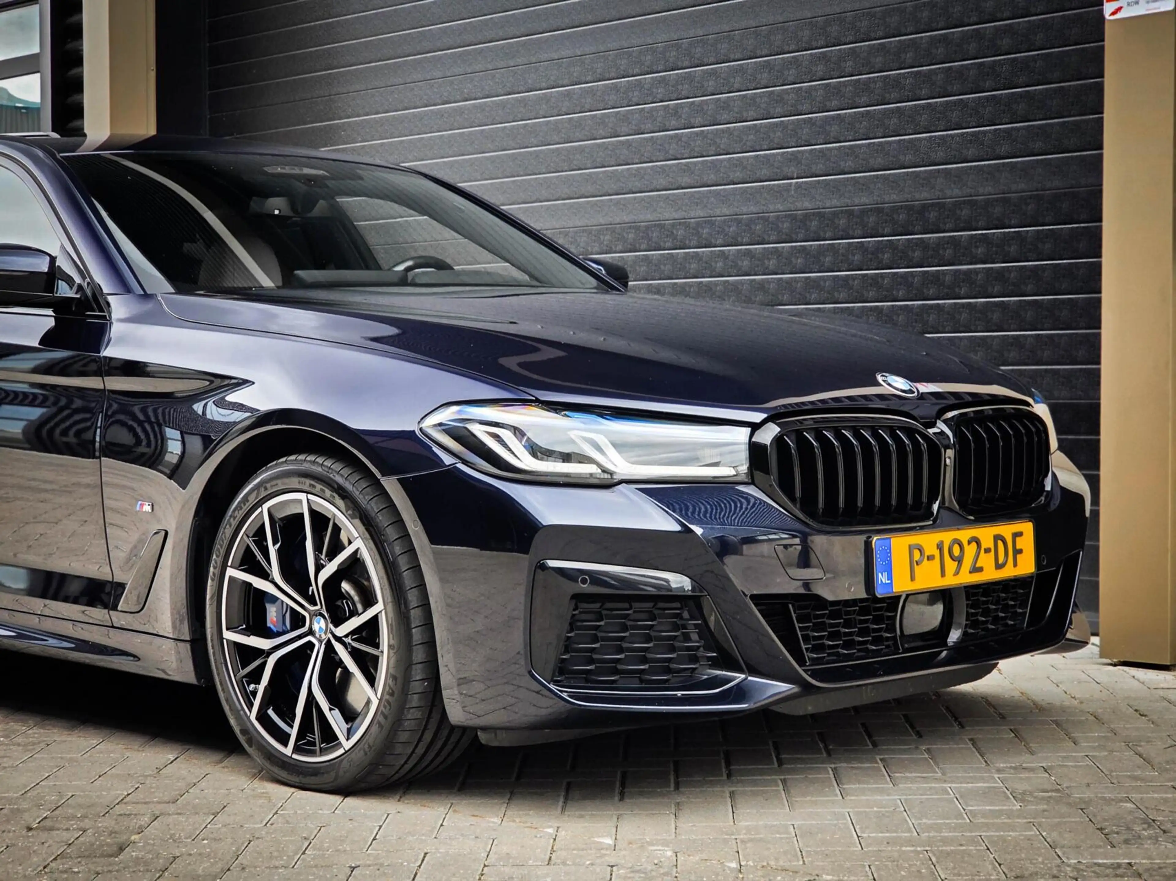 BMW 545 5-serie 545e xDrive M-Sport | BOWERS & WILKINS | L — photo 6