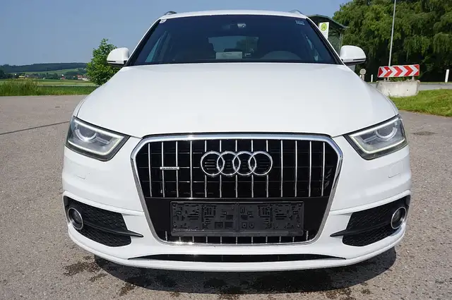 Audi Q3 2,0 TDI quattro Sport S-tronic
