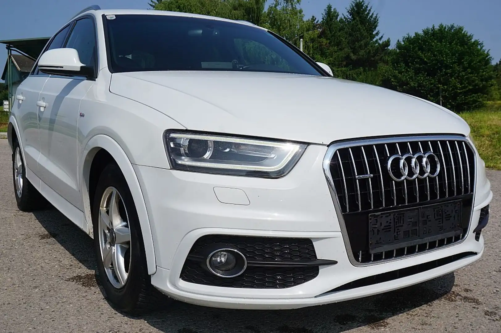 Audi Q3 2,0 TDI quattro Sport S-tronic Weiß - 2