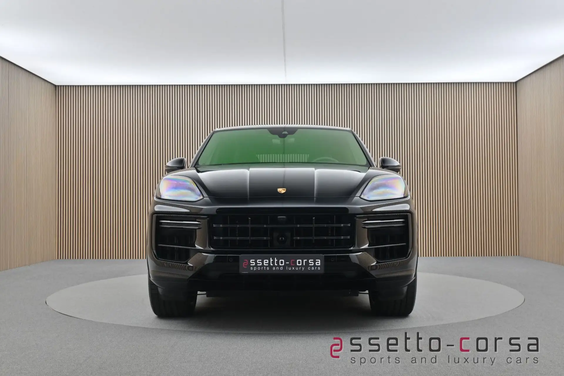 포르쉐 Porsche Cayenne E-Hybrid 2024 검정 사진 7