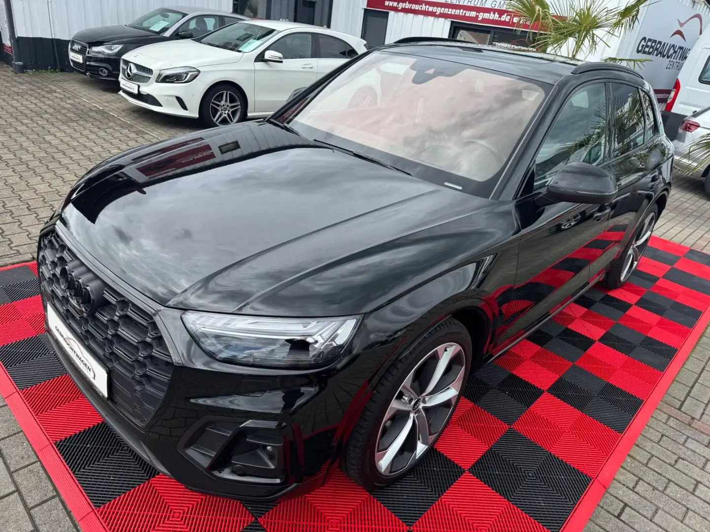 Audi SQ5 3.0 TDI *Pano, Luftf, 21 Zoll, Matrix,HUD* Schwarz - 2