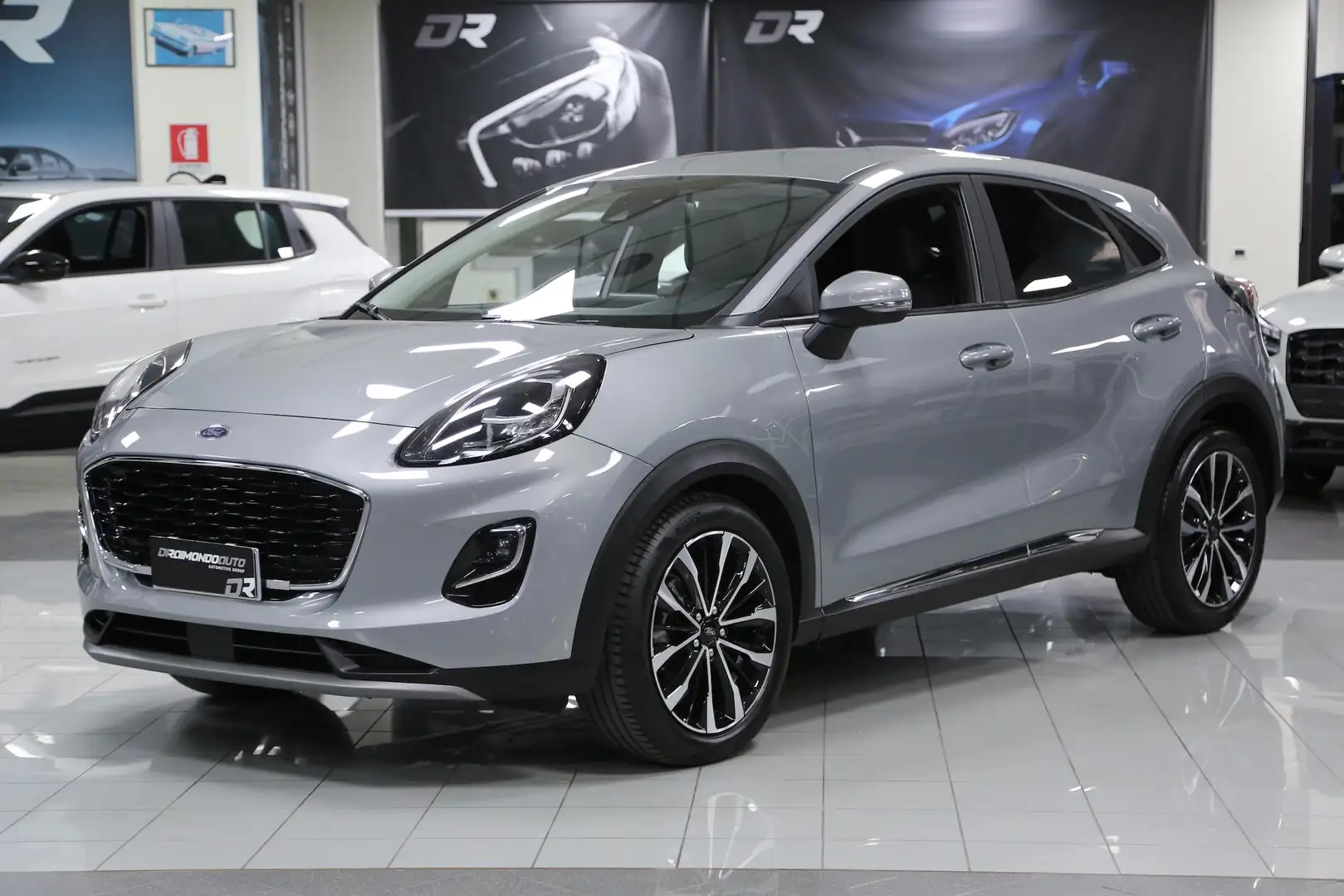 Ford Puma 1.0 EcoBoost Hybrid 125 cv Titanium Grigio - 1