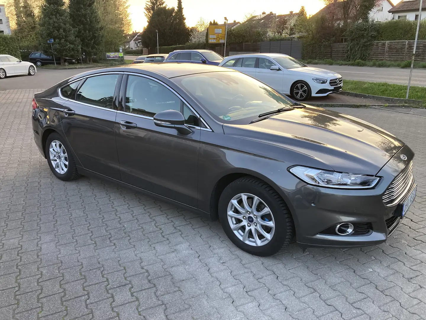 Ford Mondeo 1.5 EcoBoost Gris - 2
