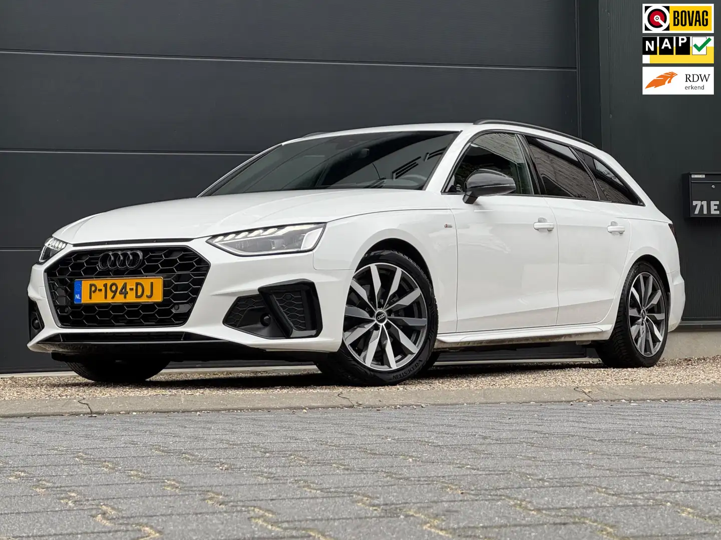 Audi A4 Avant 35 TFSI S edition Competition | NIEUWSTAAT! Wit - 1