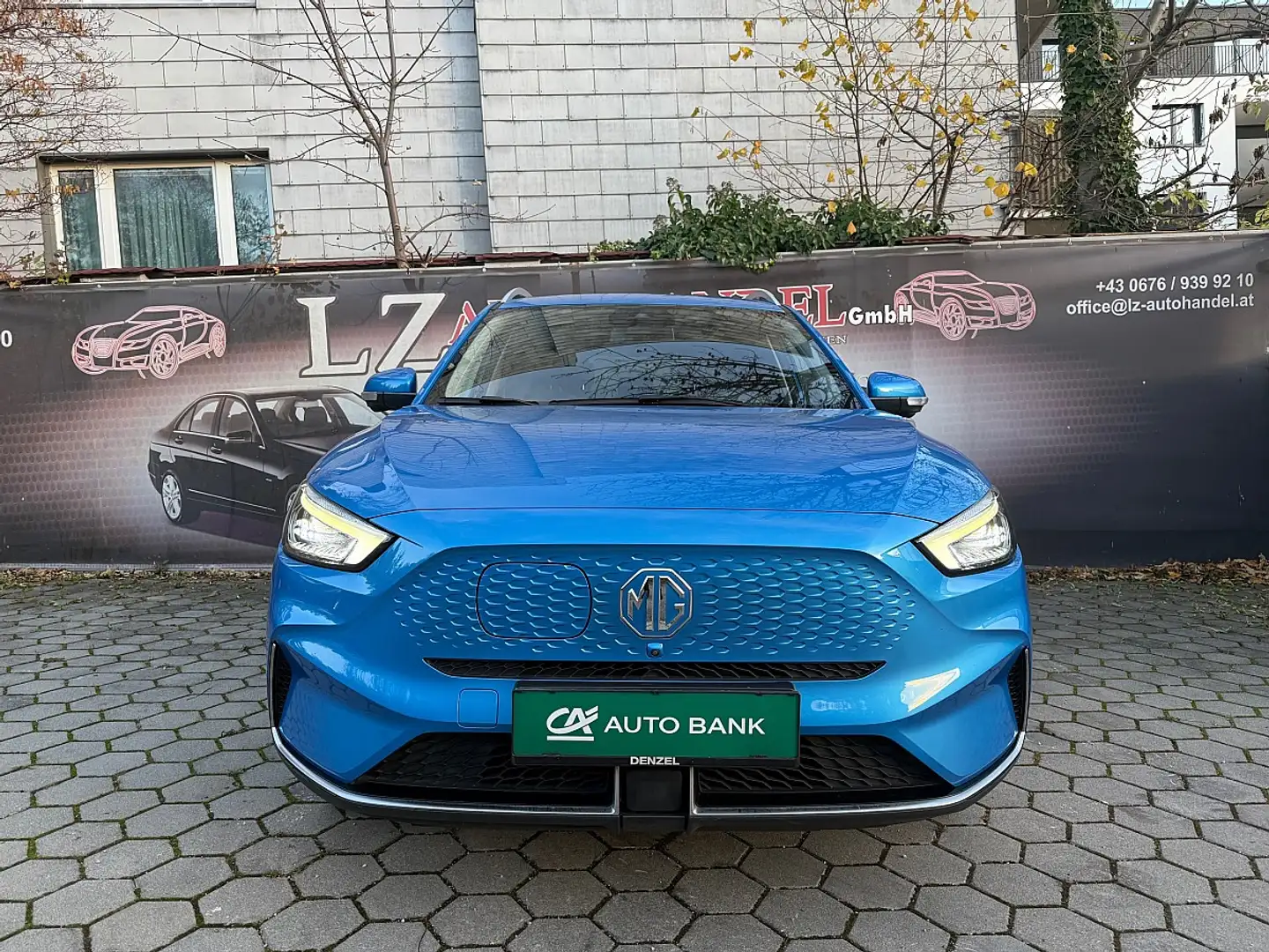MG ZS EV Luxury 72kWh Maximal Reichweite Blau - 2