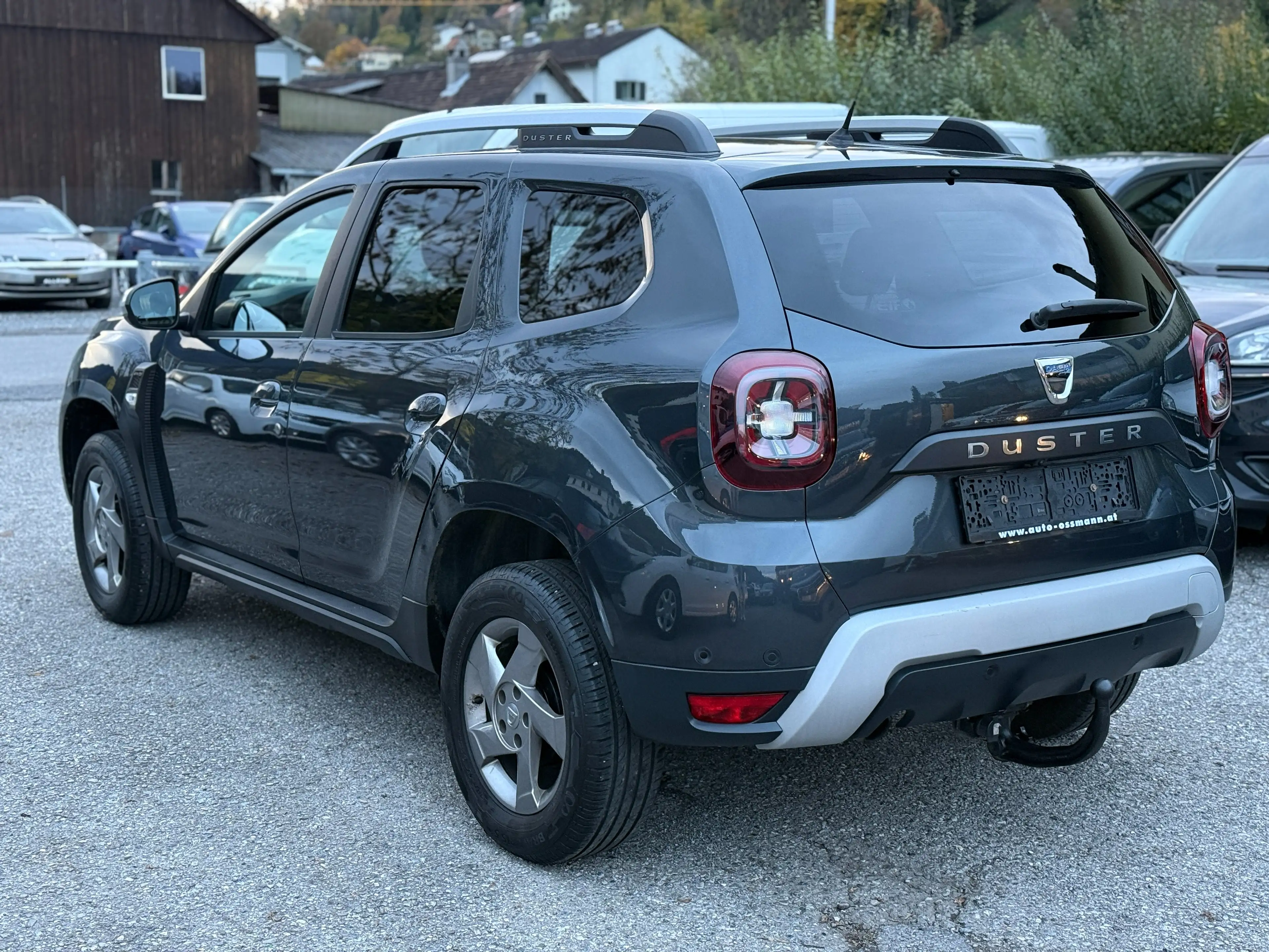 Dacia Duster Prestige 1.6 SCe ALLRAD AHK TÜV NEU Navi — photo 4