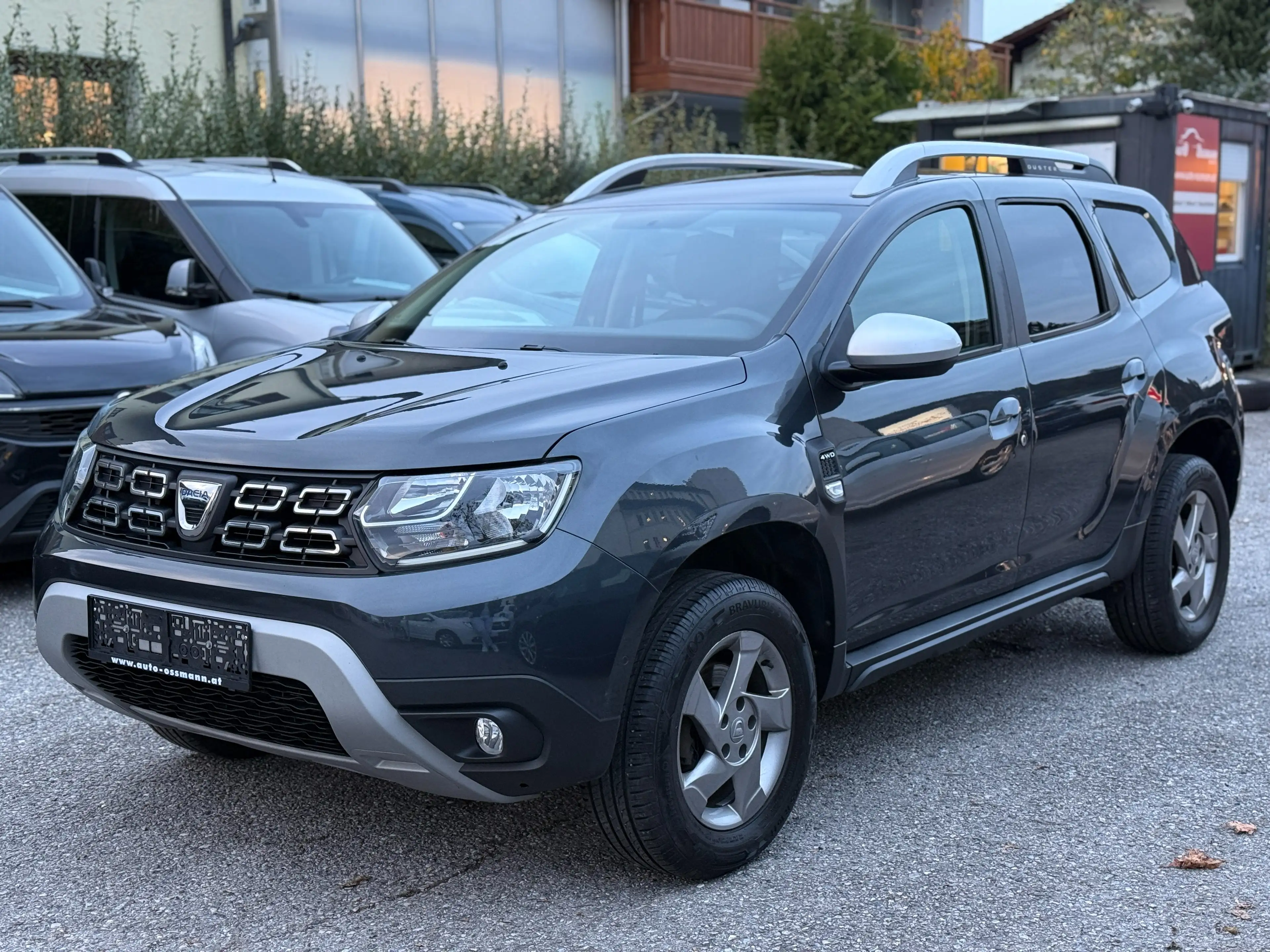 Dacia Duster Prestige 1.6 SCe ALLRAD AHK TÜV NEU Navi — photo 3