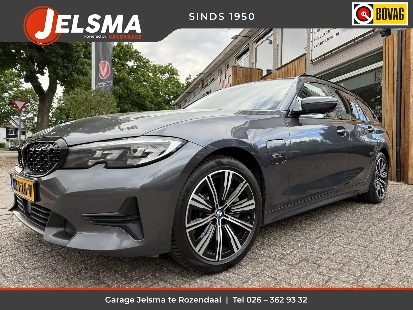 BMW 330 3-serie Touring 330e Business Edition+, Trekhaak | Grijs - 1