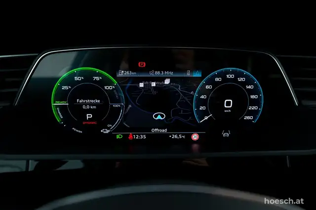 Audi E-Tron view 11