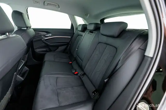 Audi E-Tron view 7