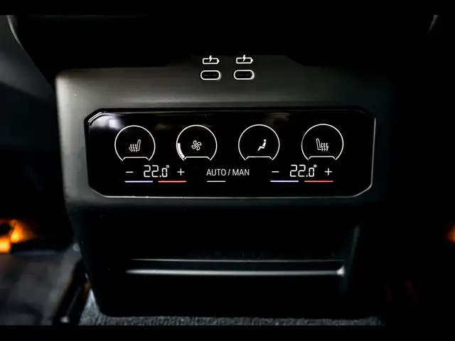 BMW M5 view 15