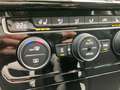 Volkswagen Golf VII 1.5 TSI DSG IQ.DRIVE Standheizung Navi SHZ Black - thumbnail 16