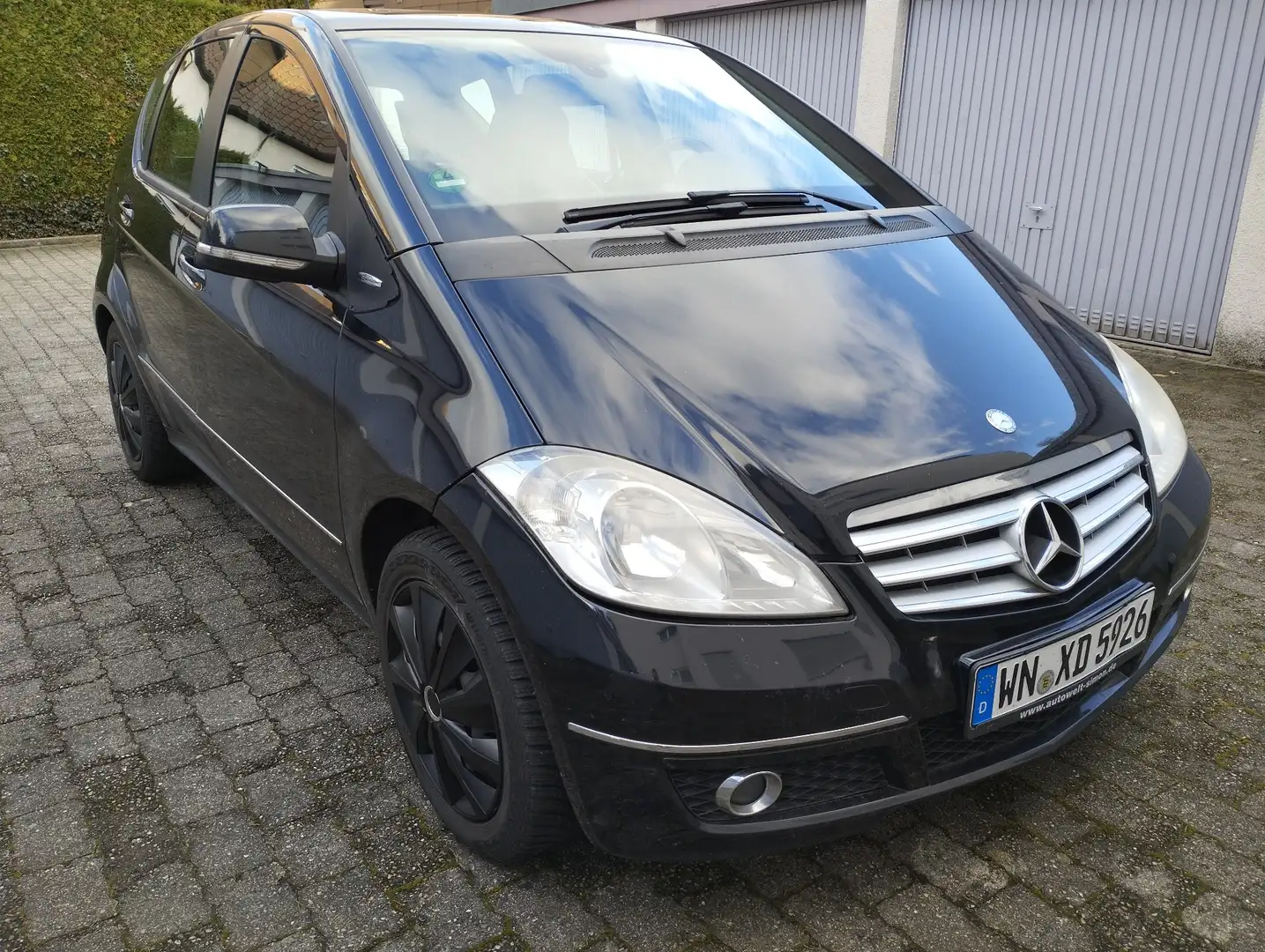 Mercedes-Benz 170 Avantgarde W-169 / TÜV bis 06/2027 Schwarz - 2