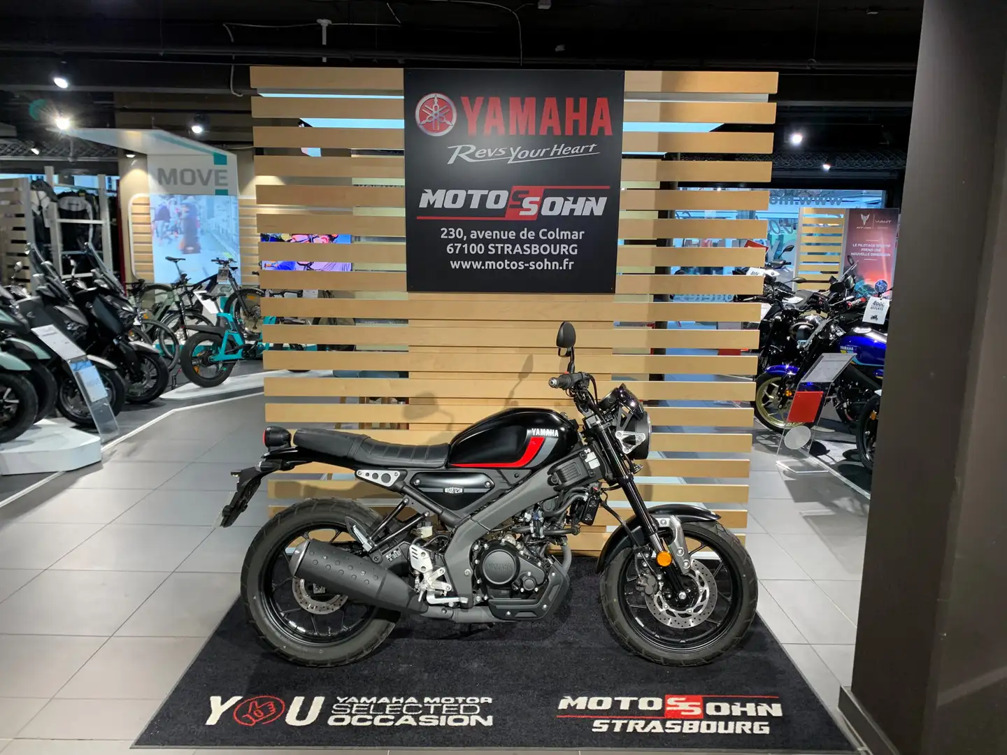 Yamaha XSR 125 Noir - 1