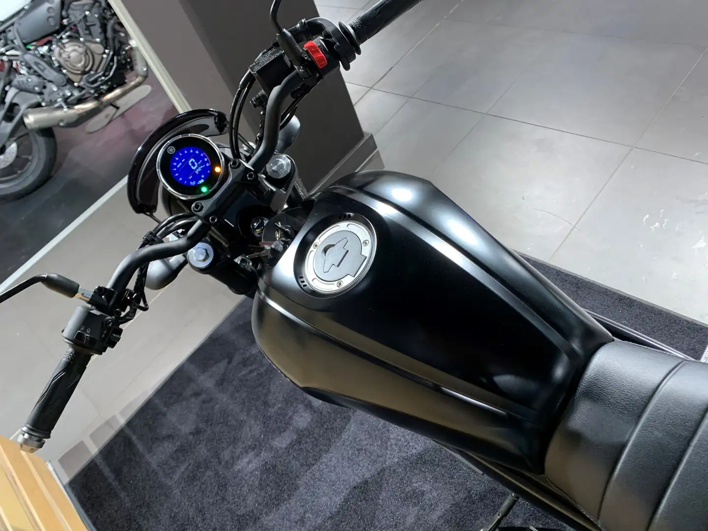 Yamaha XSR 125 Noir - 2