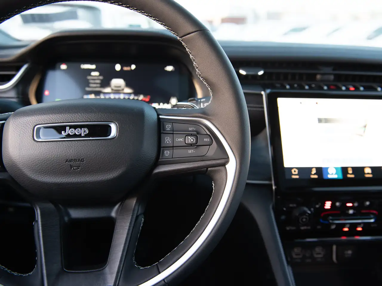 Jeep Grand Cherokee photo Jeep Grand Cherokee