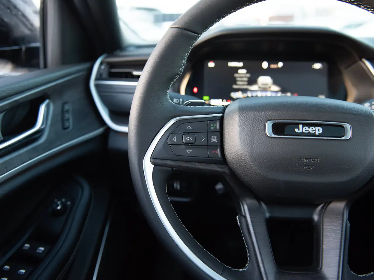 Jeep Grand Cherokee photo Jeep Grand Cherokee