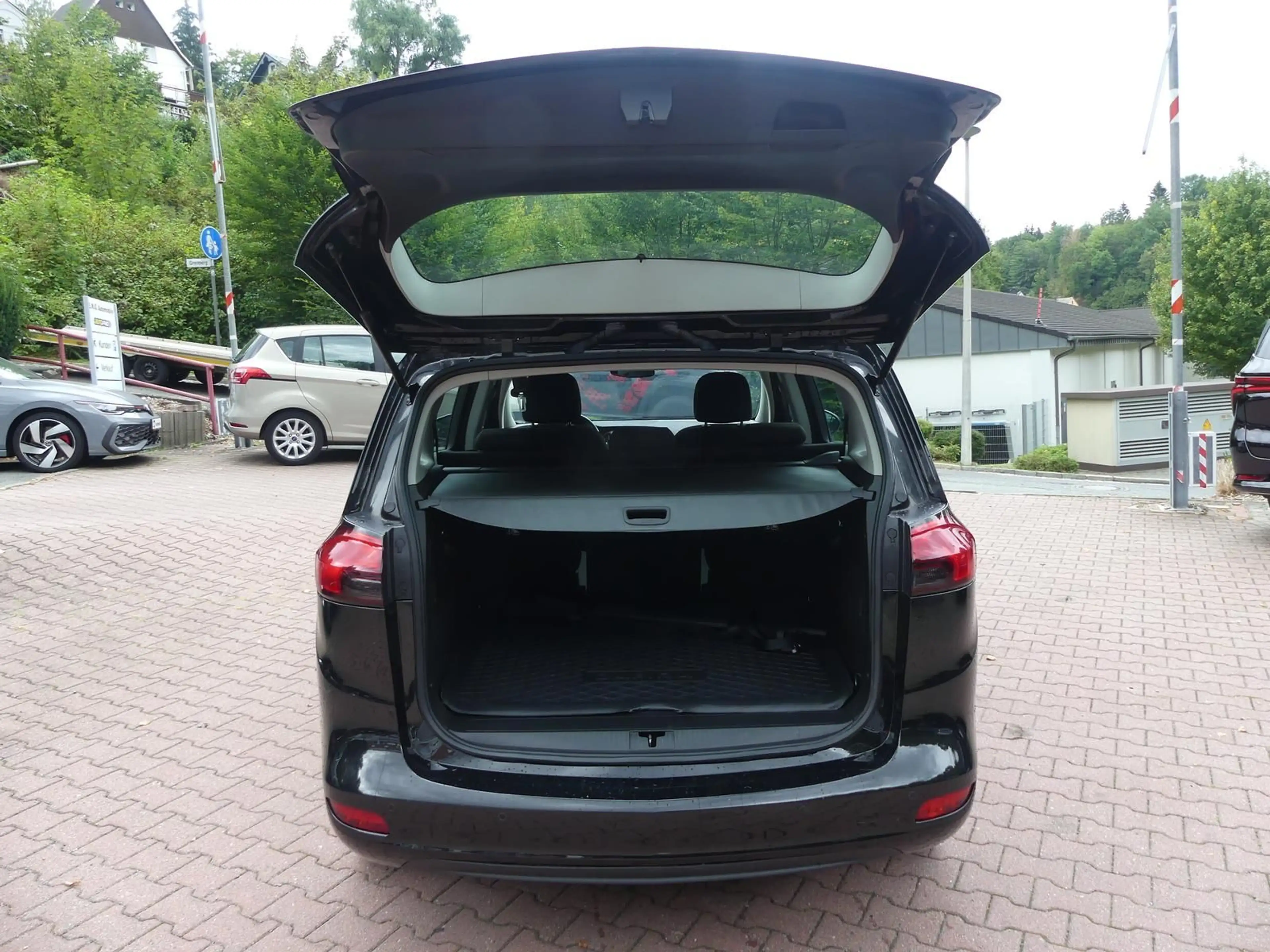 Opel Zafira Tourer*1.4*LED*PDC*Kam*SHZ*Klima*Navi*BT — photo 9