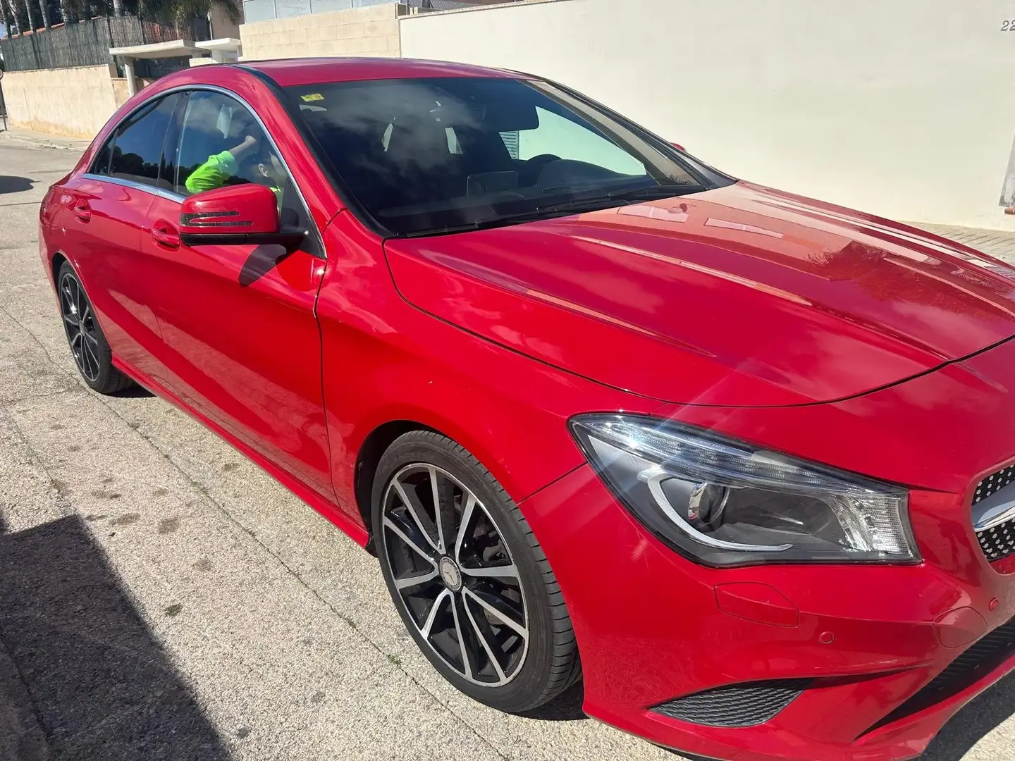 Mercedes-Benz CLA 220 CLA 220CDI 7G-DCT Rojo - 1