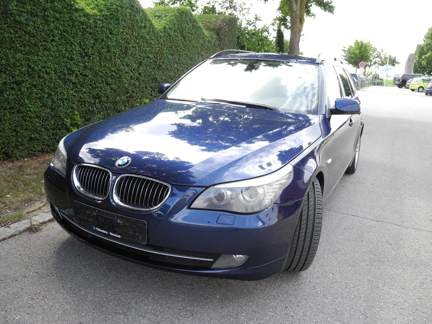 BMW 530 530i Touring Sport-Aut. Blue - 1