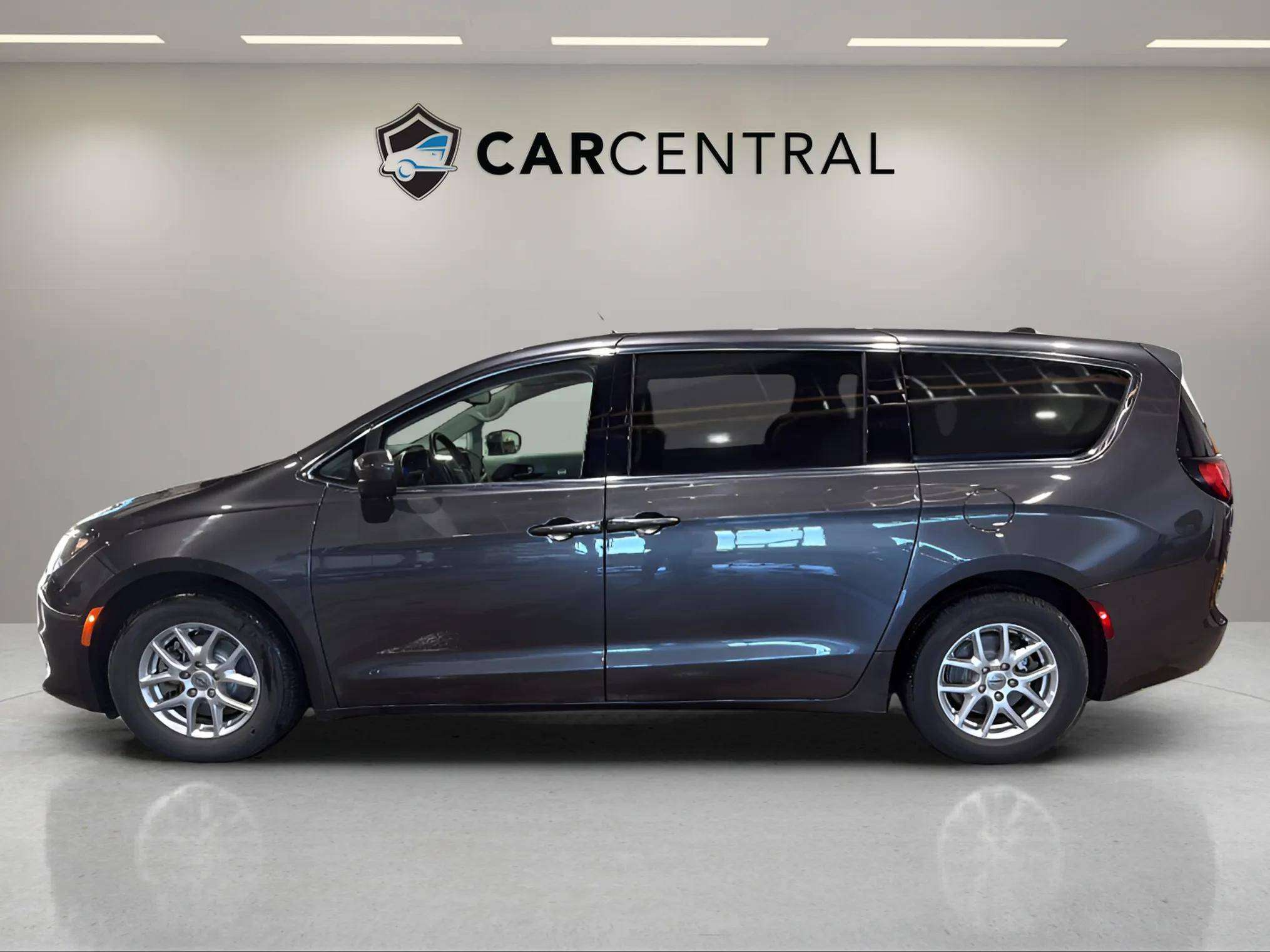 2023 Chrysler Grand Caravan