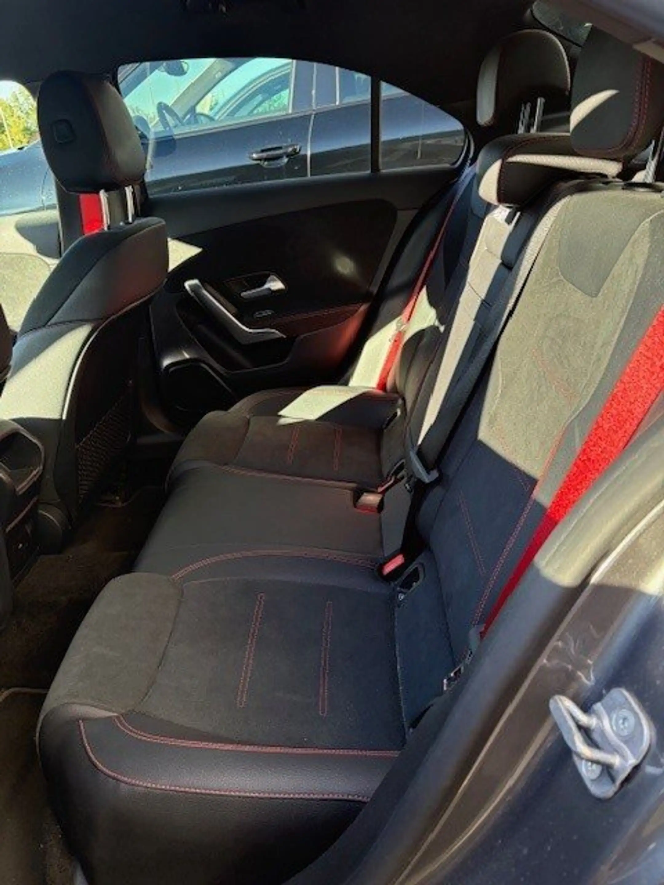Mercedes-Benz A 35 AMG A AMG 35 SEDAN 4matic auto — photo 10