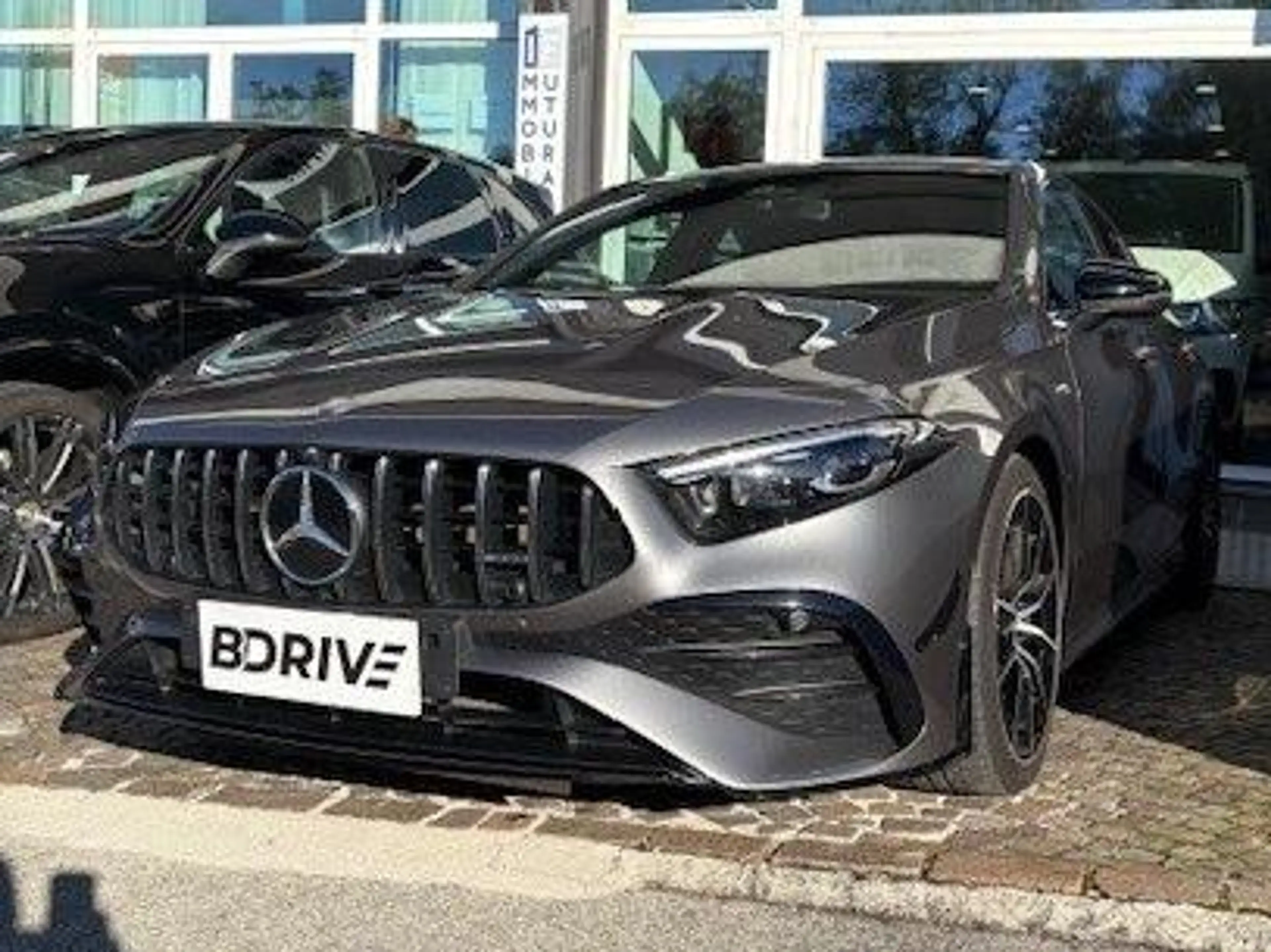 Mercedes-Benz A 35 AMG A AMG 35 SEDAN 4matic auto — photo 3
