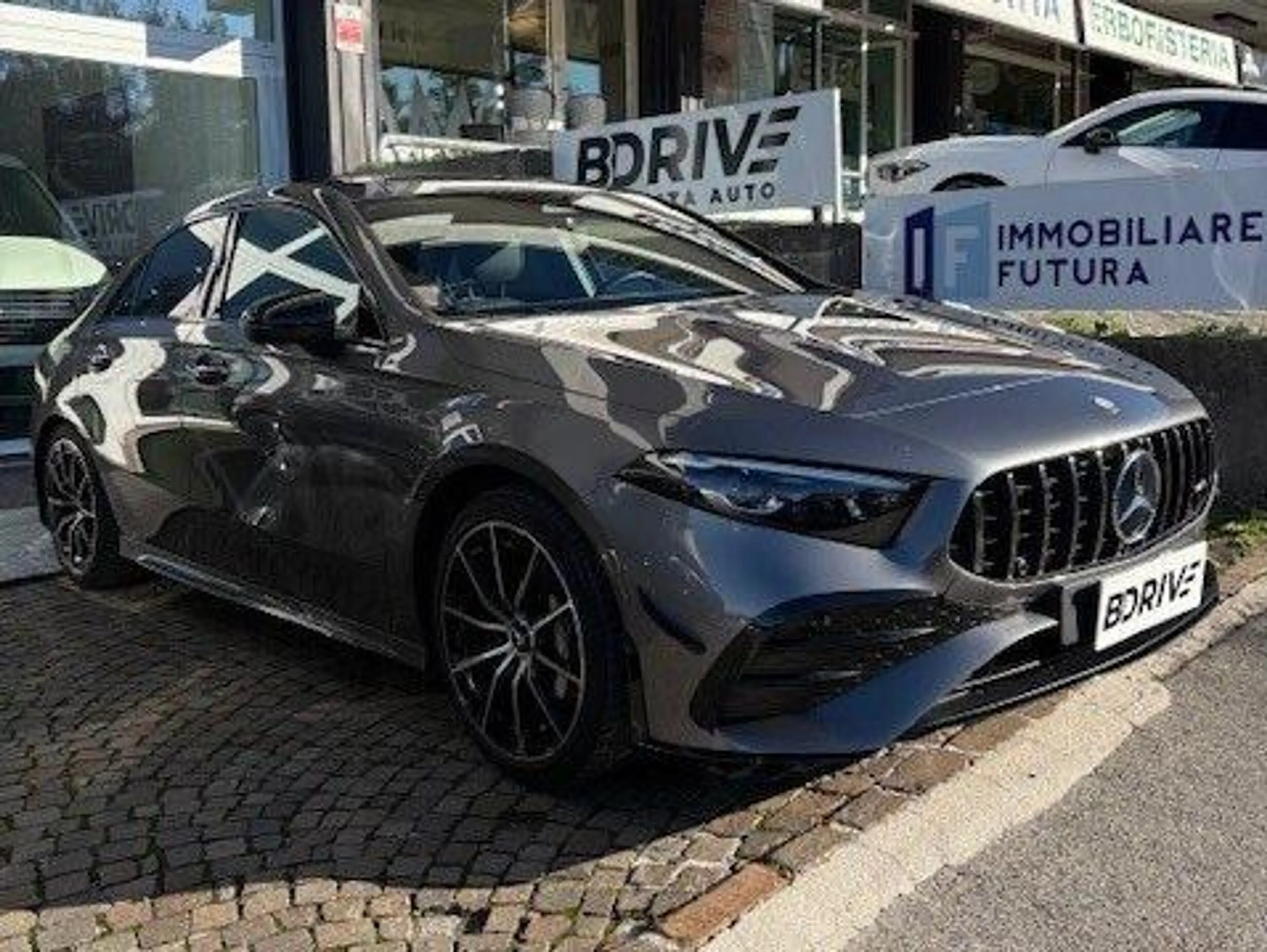 Mercedes-Benz A 35 AMG A AMG 35 SEDAN 4matic auto — photo 4