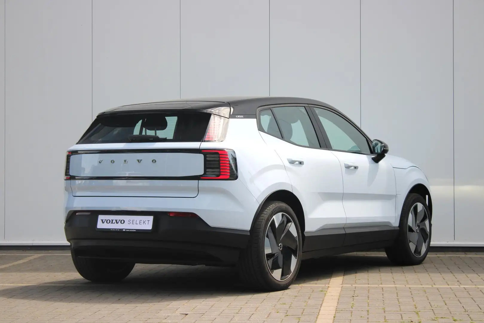 Volvo EX30 Single Motor Extended Range Plus 69 kWh | Harman/K Blauw - 2