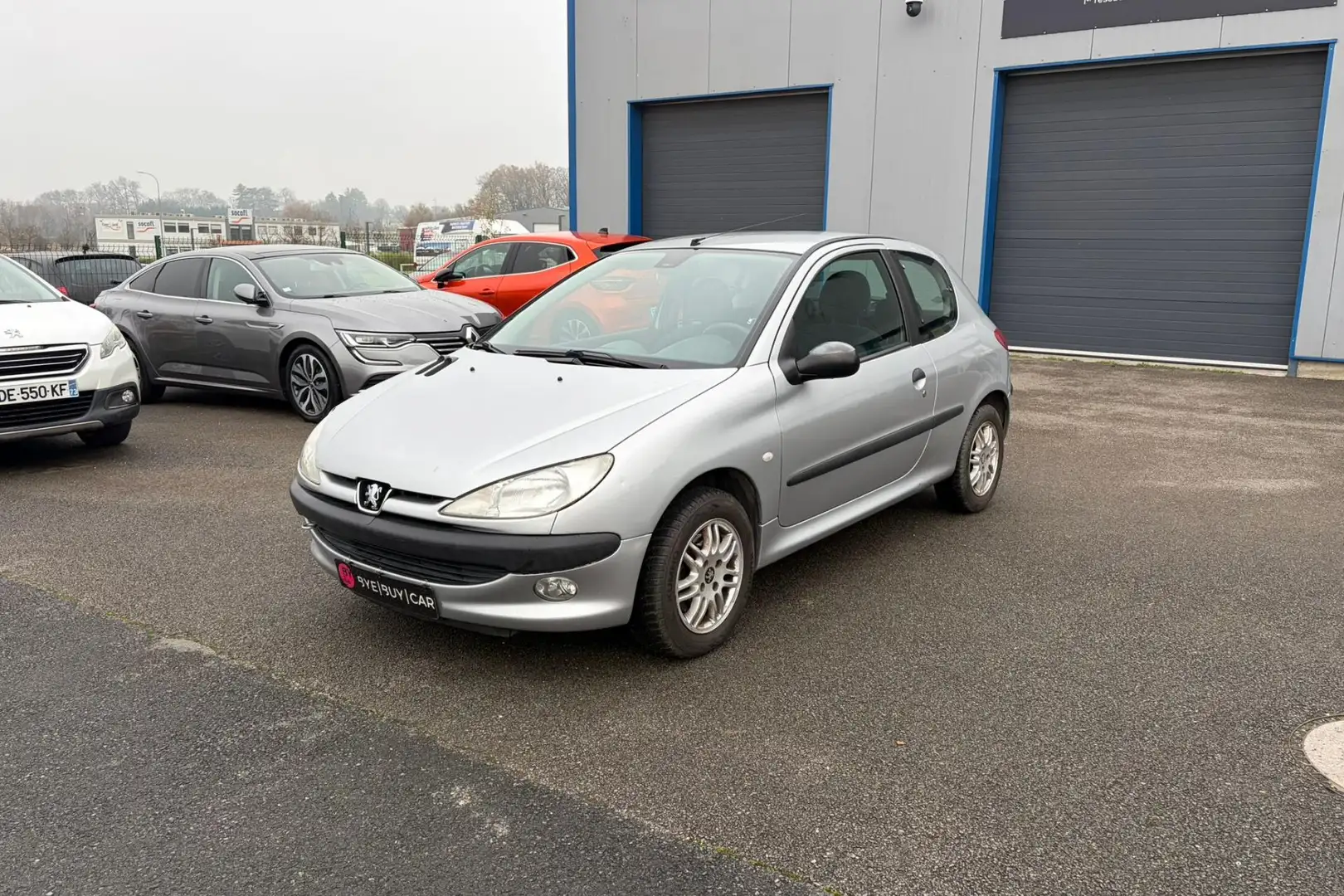 Peugeot 206 1.6i 16V - BVA BERLINE XT Premium Gri - 1