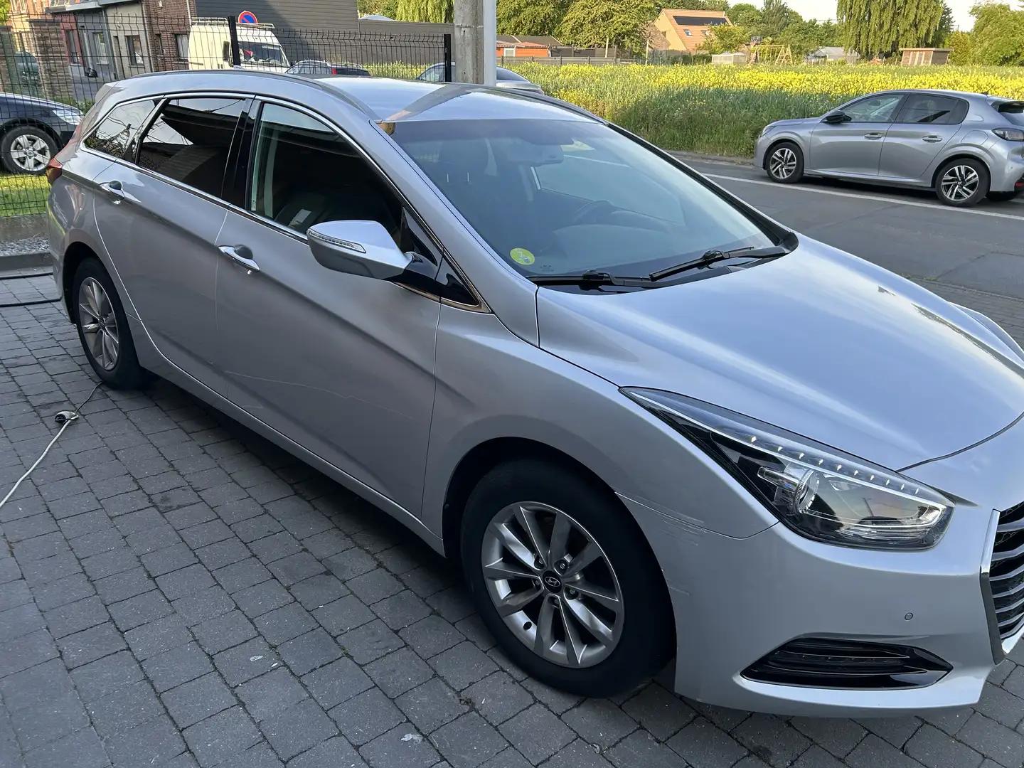 Hyundai i40 SW 1.7 CRDi Business Edition - 1